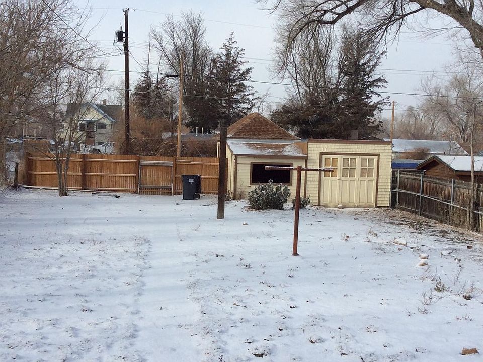 2nd image of 419 Van Buren St
