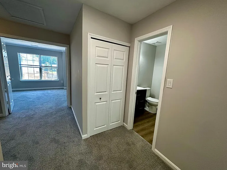 404 Cabin Ct — Photo 29