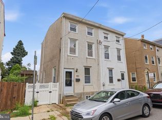 440 Lemonte St, Philadelphia, PA 19128