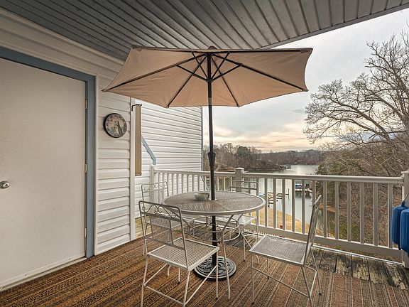 5th image of 1089 Bluewater Dr #511