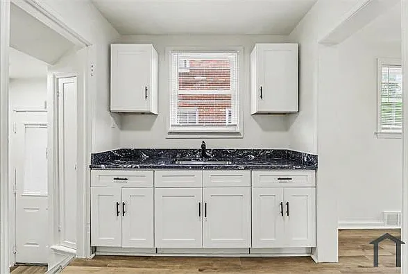 11276 Somerset Ave — Photo 7
