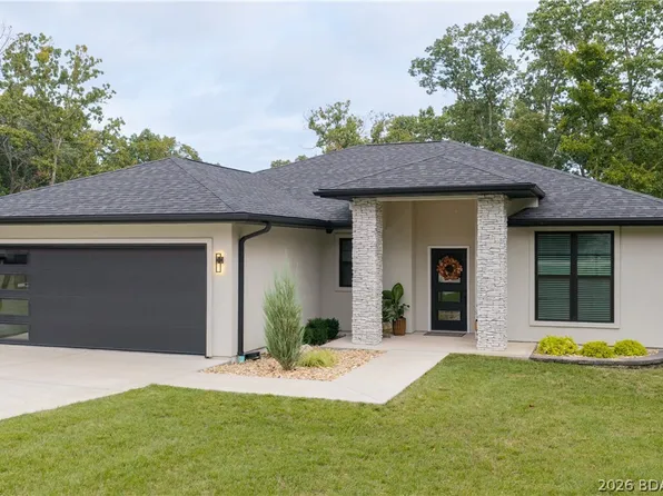 516 Grand Point Blvd, Sunrise Beach, MO 65079