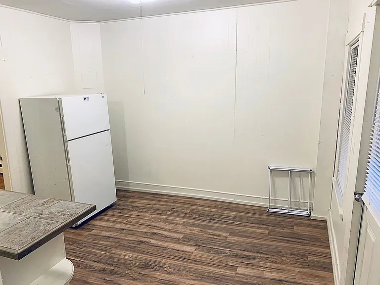 38 Water St — Photo 44
