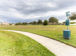 10712 Opus Dr, Riverview, FL 33579
