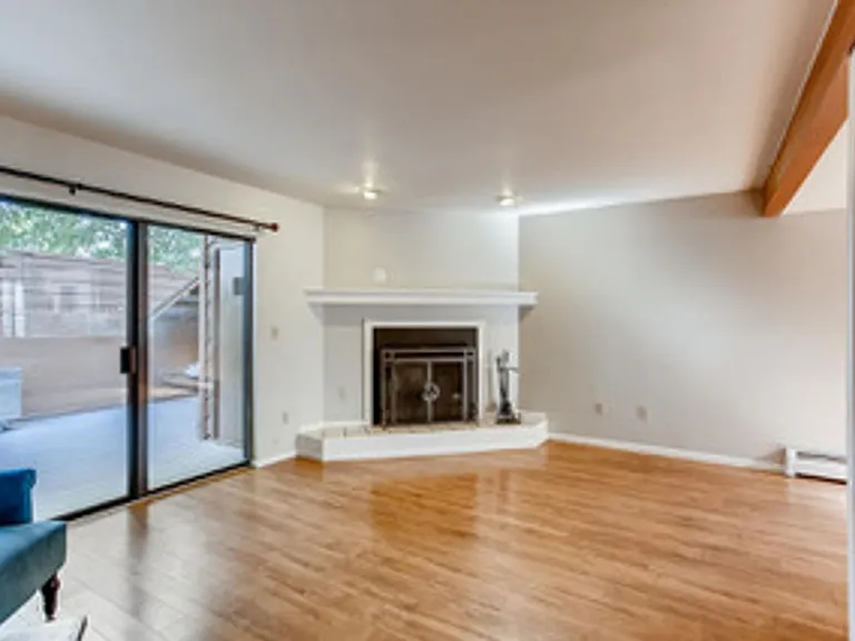 3135 Bell Dr — Photo 3