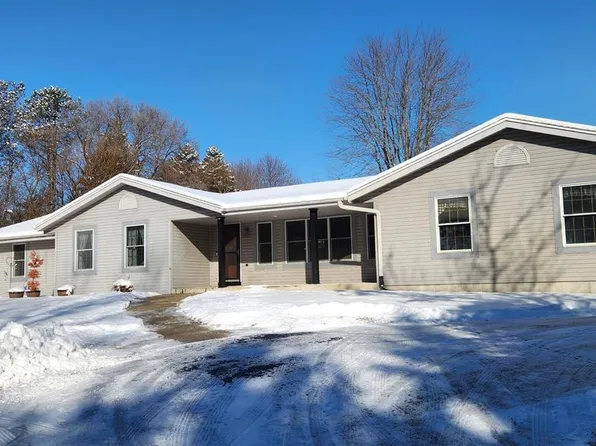 W301S3373 Snowdon DRIVE, Waukesha, WI 53189