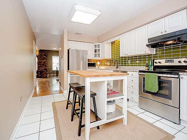 1st image of 3464 N Sheffield Ave #1N