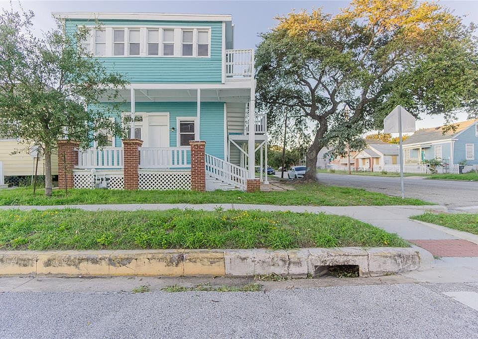 1st image of 1219 33rd St APT 3