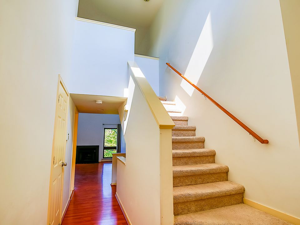 716 Eton Ct Unit 31-157, photo 19