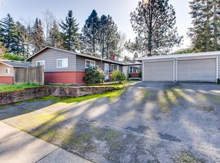 800 800 Nw Division St, Gresham, OR 97030