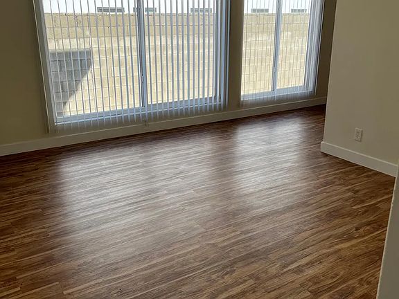 4th image of 2333 Carmona Ave APT 2