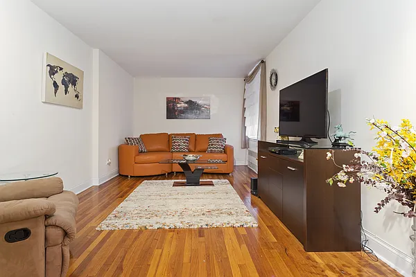 Sold by Douglas Elliman | media 10