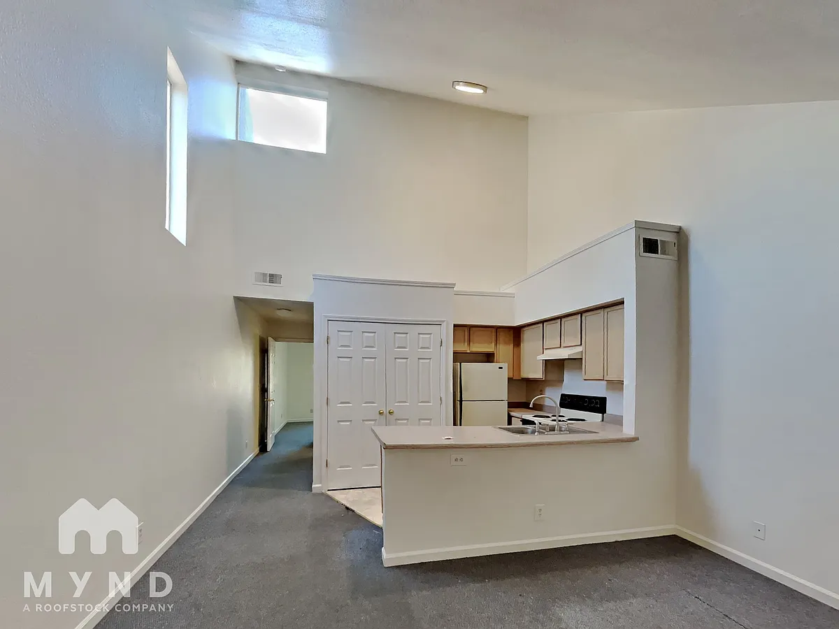 Building Photo - 950 Berrum Ln #6