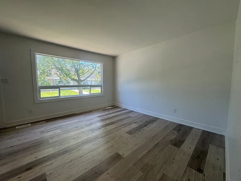 351 Murray St #B02 — Photo 10