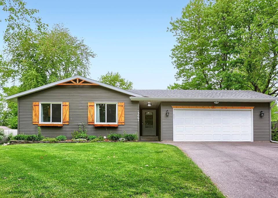 1st image of 3061 230th Ln NW