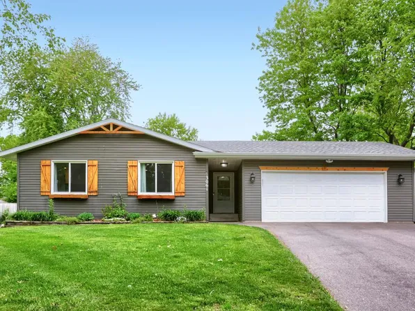 3061 230th Ln NW, Saint Francis, MN 55070