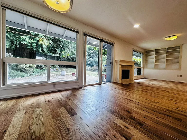 14617 SE 46th St — Photo 3