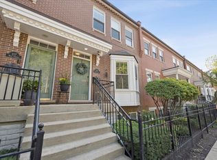 219 W Goethe St, Chicago, IL 60610