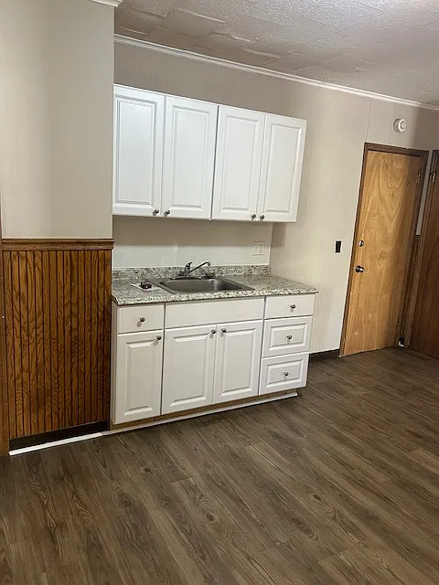 4 bed, $2,450 — Photo 3