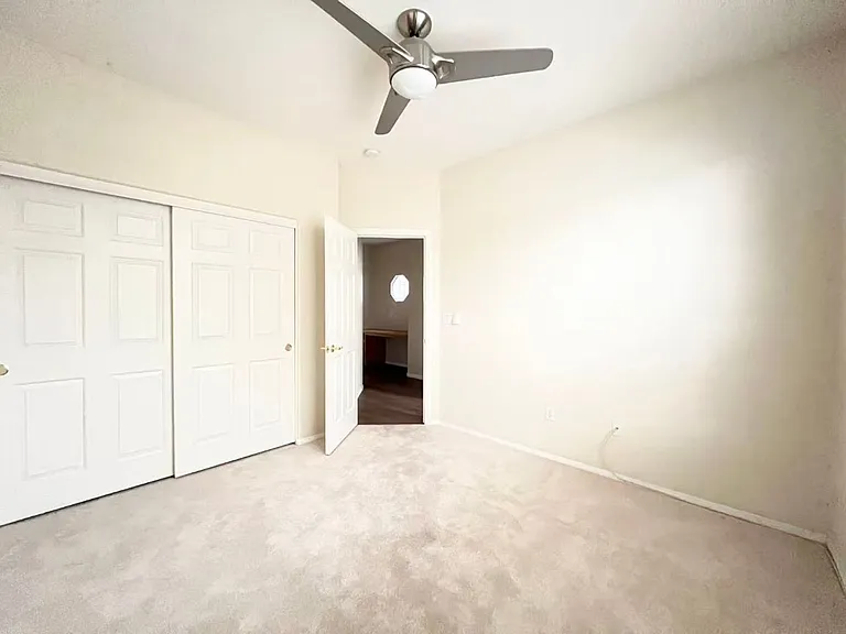 240 Whitly Bay Ave — Photo 15