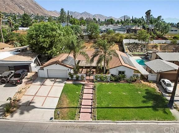 2nd image of 11724 Eton Dr