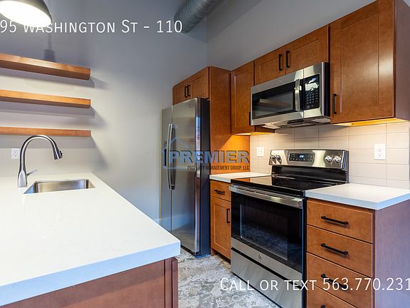 5th image of 895 Washington St #110