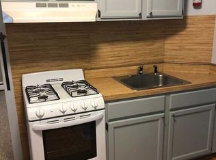435 8th St, Carlstadt, NJ 07072