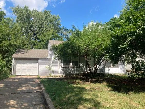 814 SE 33rd Ter, Topeka, KS 66605