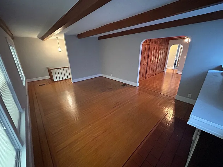 1229 Eastern Pkwy — Photo 2