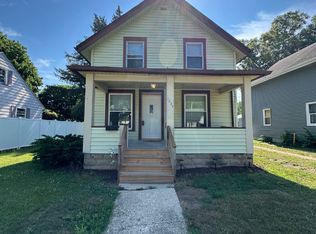 1237 8th St, Beloit, WI 53511