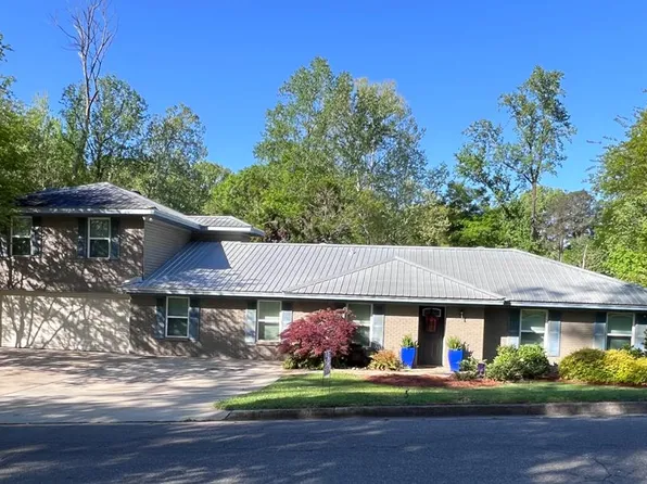 618 Holly Ridge Dr, Vicksburg, MS 39180