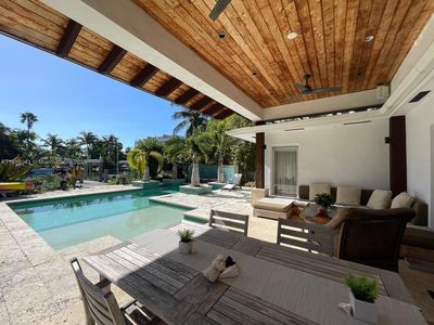670 S Shore Dr, Miami Beach, FL, 33141