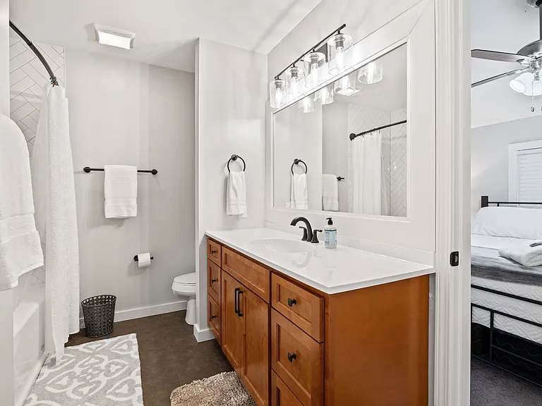 1228 Ski Mountain Rd #4 — Photo 30