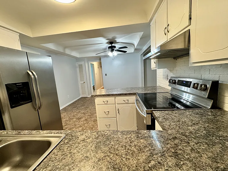 28273 Newland Dr — Photo 16