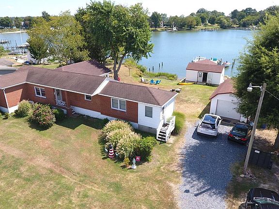 2nd image of 38819 Morris Point Rd