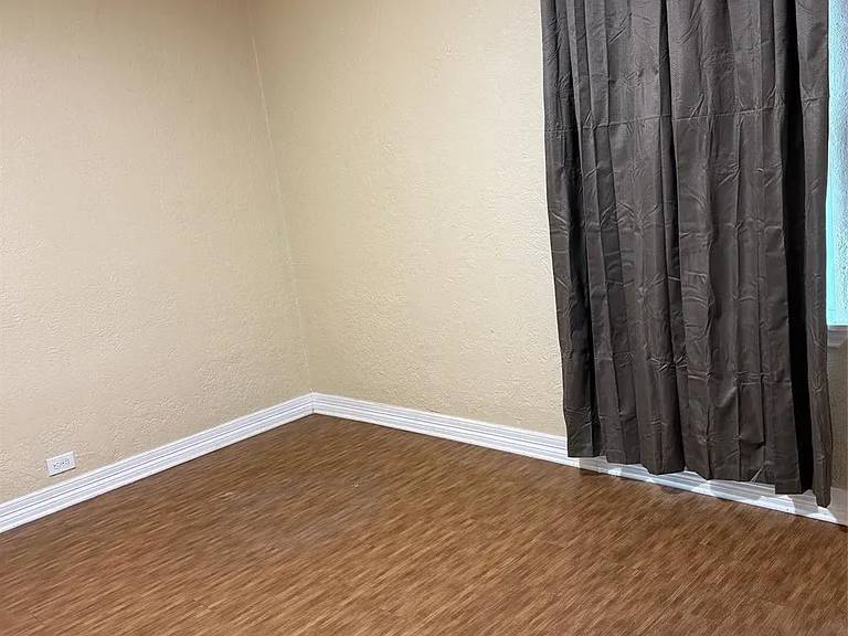 5106 Jackson St #1 — Photo 8