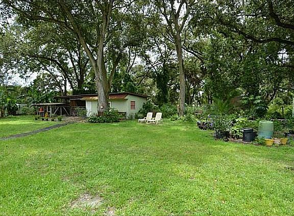 3rd image of 2416 Maydell Dr