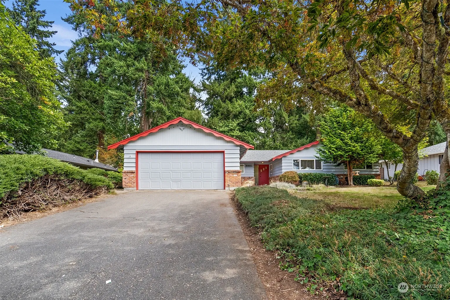10109 Wauna Street SW photo 1