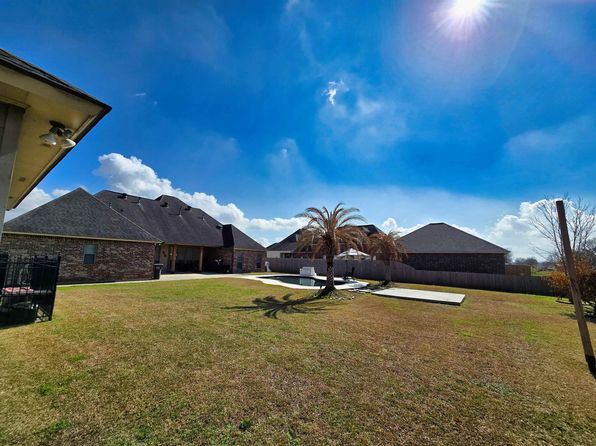 6549 Clark Plantation Dr, Gonzales, LA 70737