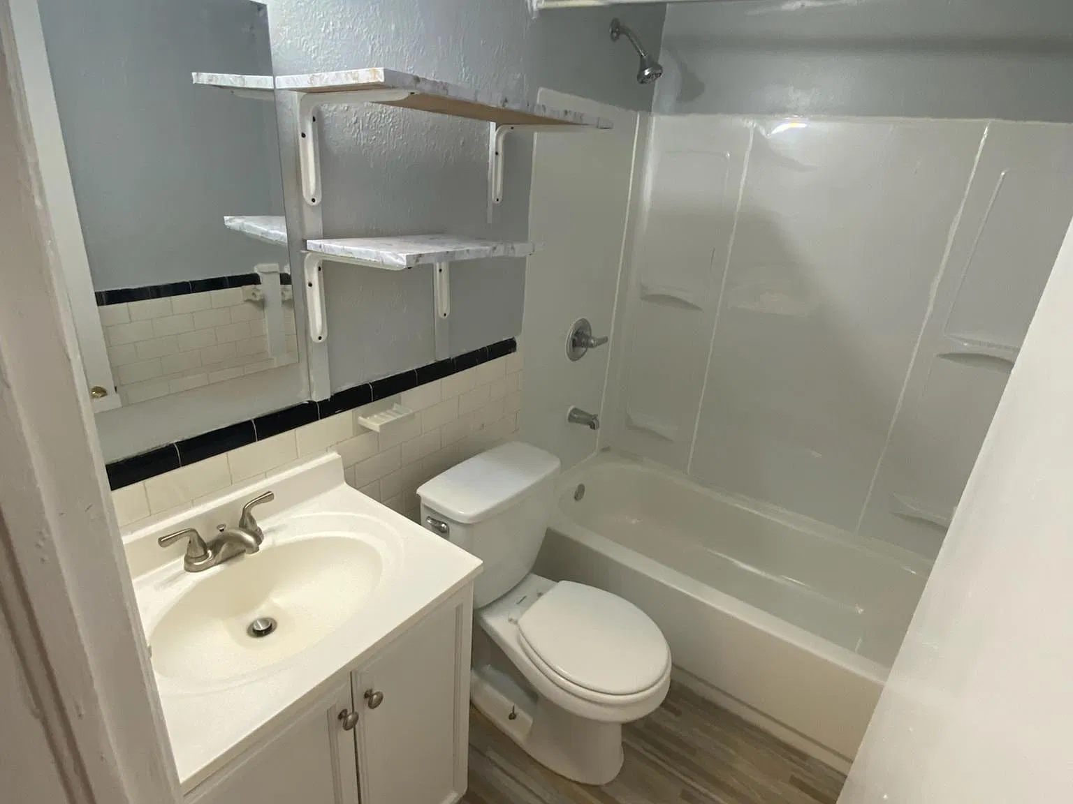 5001 Brookwood Rd — Photo 3