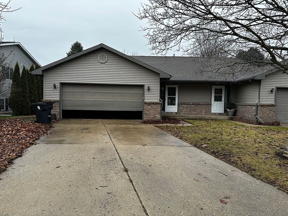 1st image of 732 Meadow Park Dr #B-2