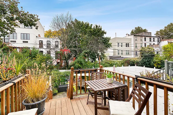 Sold by Douglas Elliman | media 9