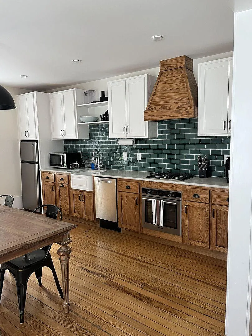 829 Belmont Ave — Photo 1