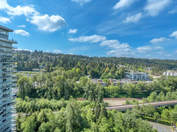 305 Morrissey Rd #2106, Pt Moody, BC V3H 0M3