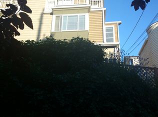 3611B 22nd Ave W, Seattle, WA 98199