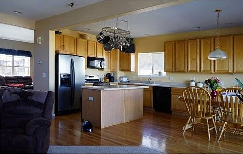 2nd image of 6597 Echo Cir