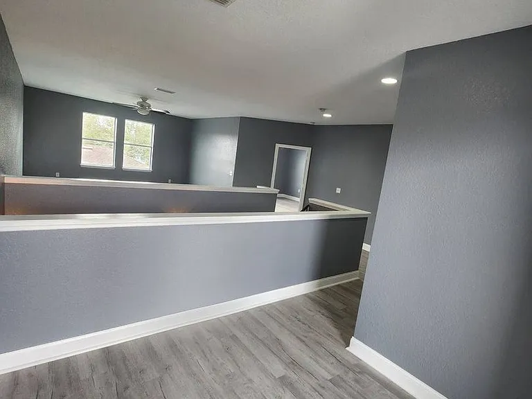 328 Dundee Dr — Photo 42
