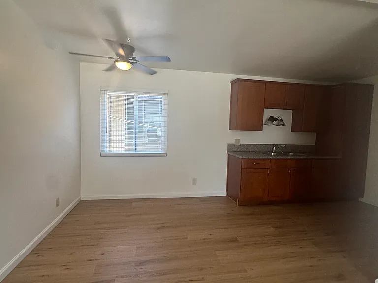 350 W 19th St #2 — Photo 9