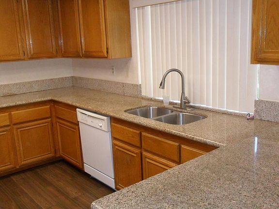 5th image of 2173 Harvard Cir