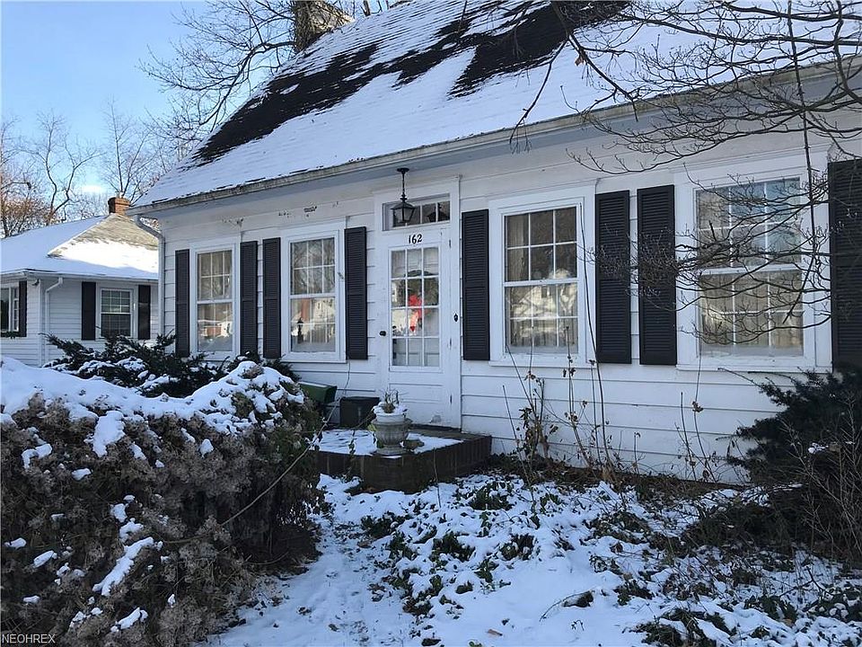 2nd image of 162 S Pershing Ave
